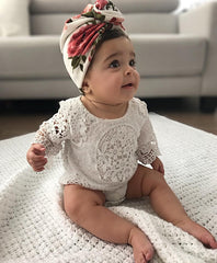 Baby hollowed-out Lace Onesies pawlulu