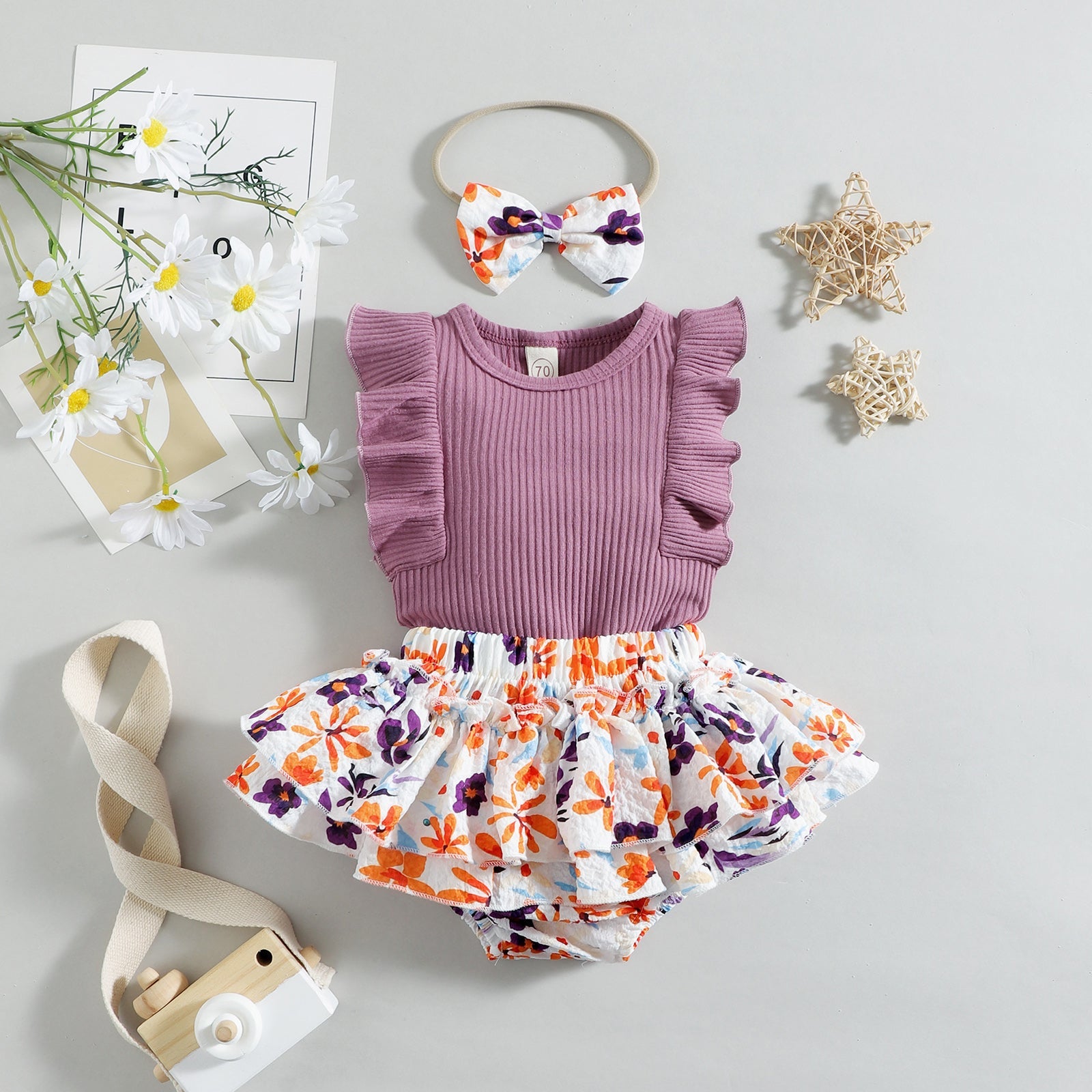Flutter-sleeve Top Floral Skirt Pawlulu