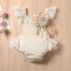 Lace Flutter-sleeve Floral Rompers Pawlulu